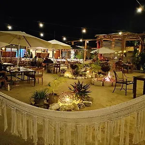 The - Food, Drinks And Transportation To The And Cenotes Auberge de jeunesse Tulum